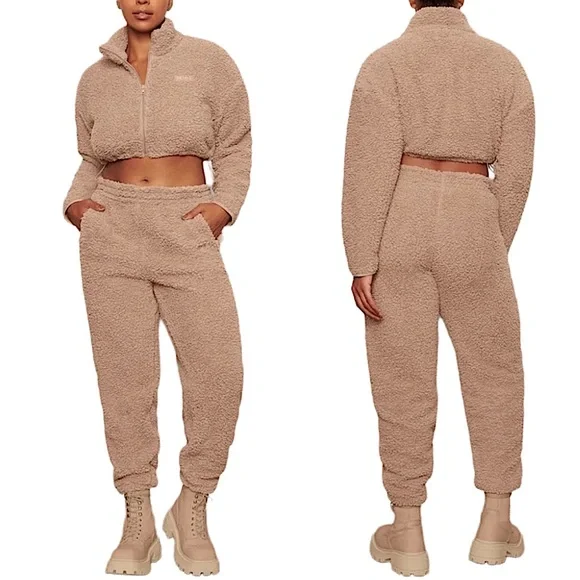 tigers eye SKIMS teddy joggers | zipper pockets | sherpa | furry pants - Picture 7 of 7